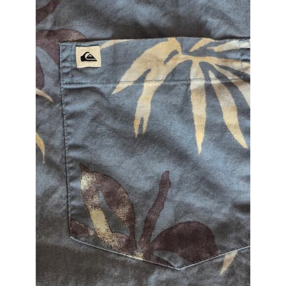 Quiksilver Men’s L Tropical Palm Floral Button Up Short Sleeve Vacation Shirt - Picture 4 of 8